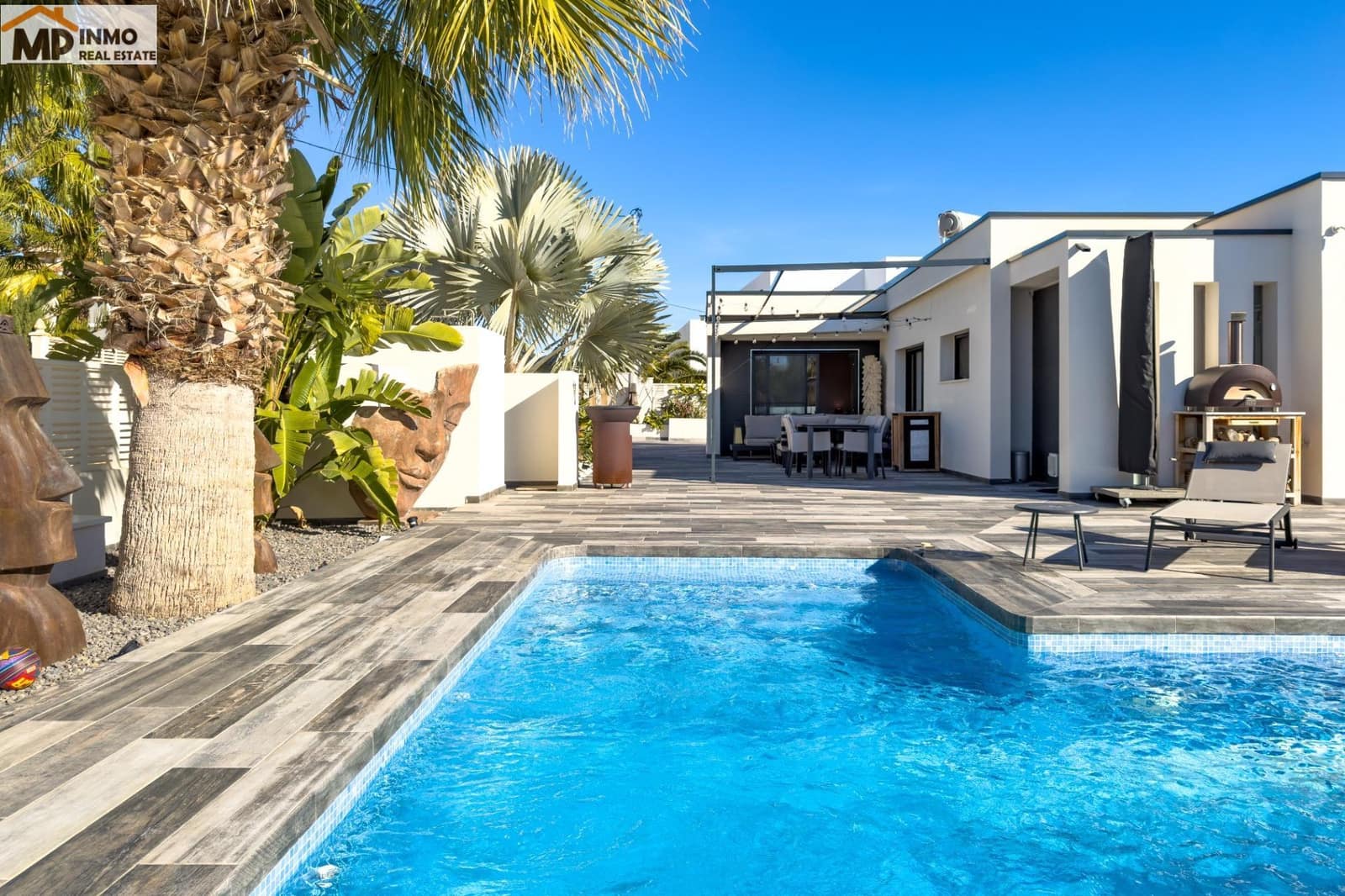 3 bedroom Villa for sale in Calpe / Calp with pool garage - € 895,000 (Ref: 9562074)