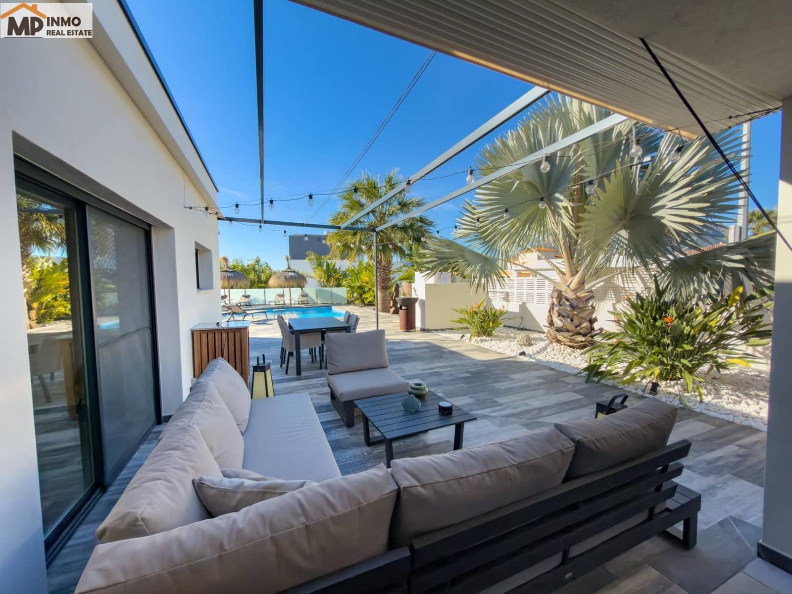 3 bedroom Villa for sale in Calpe / Calp with pool garage - € 895,000 (Ref: 9562074)