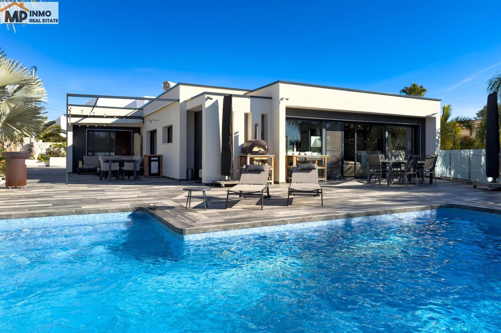 3 bedroom Villa for sale in Calpe / Calp with pool garage - € 895,000 (Ref: 9562074)