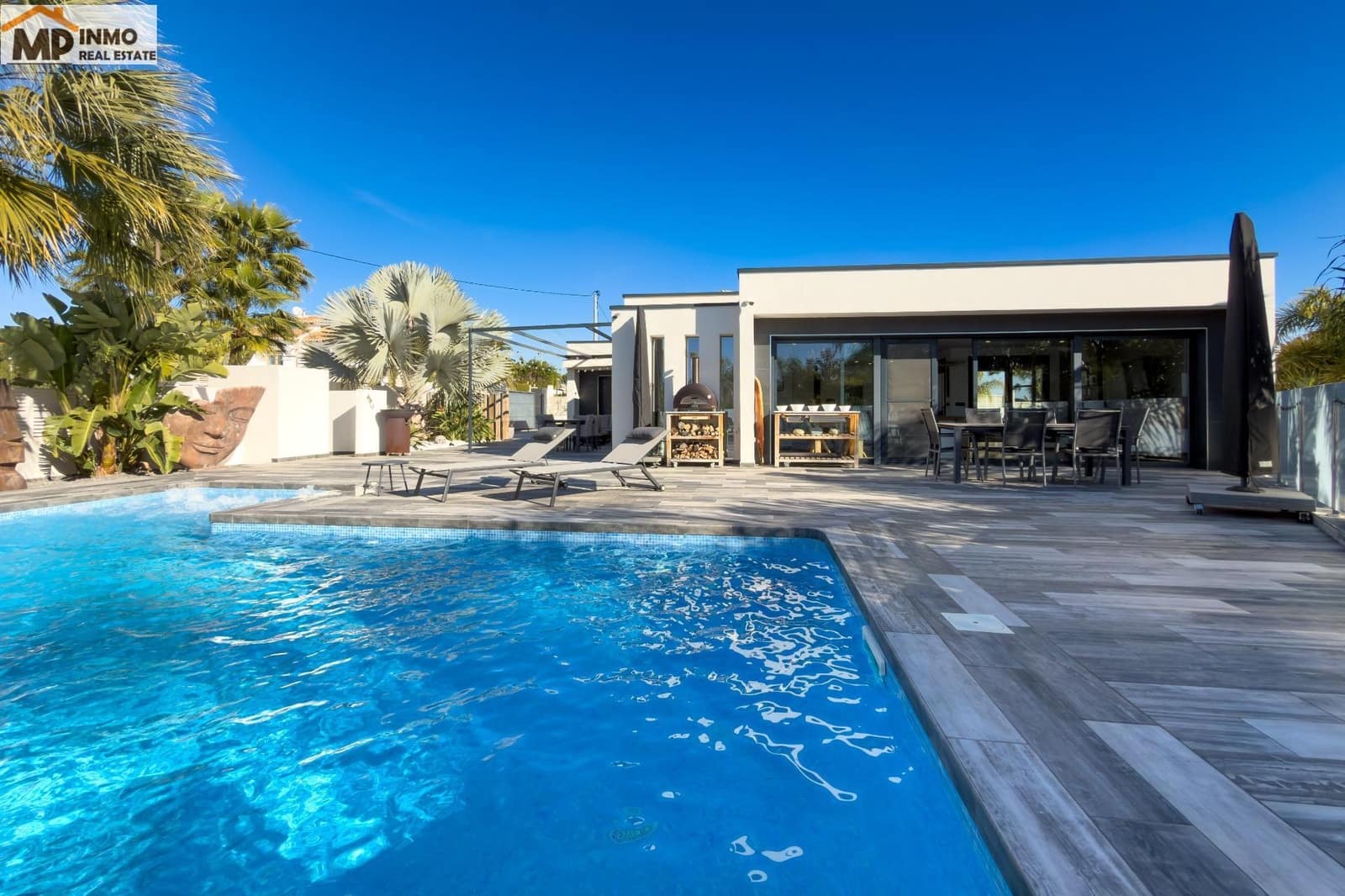 3 bedroom Villa for sale in Calpe / Calp with pool garage - € 895,000 (Ref: 9562074)