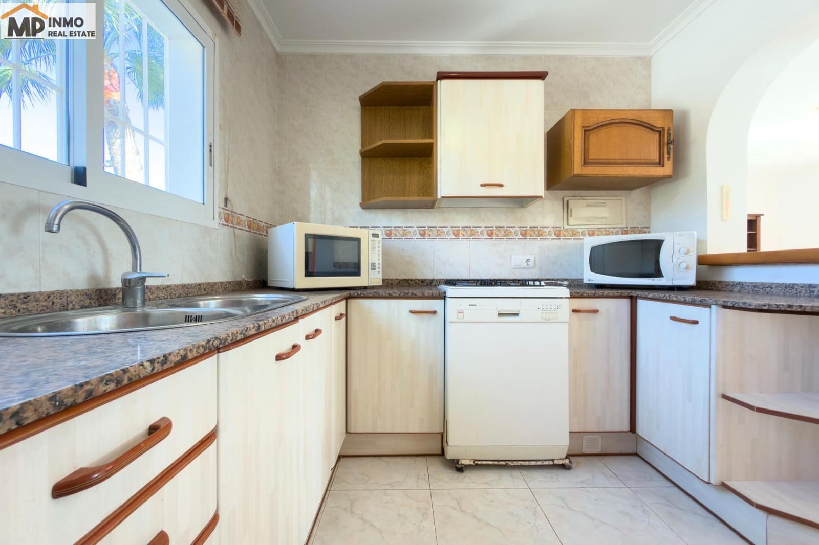 4 soveværelse Villa til salg i Benissa med swimmingpool - € 650.000 (Ref: 9562075)