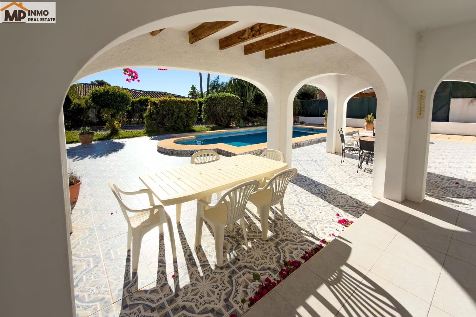 4 soveværelse Villa til salg i Benissa med swimmingpool - € 650.000 (Ref: 9562075)