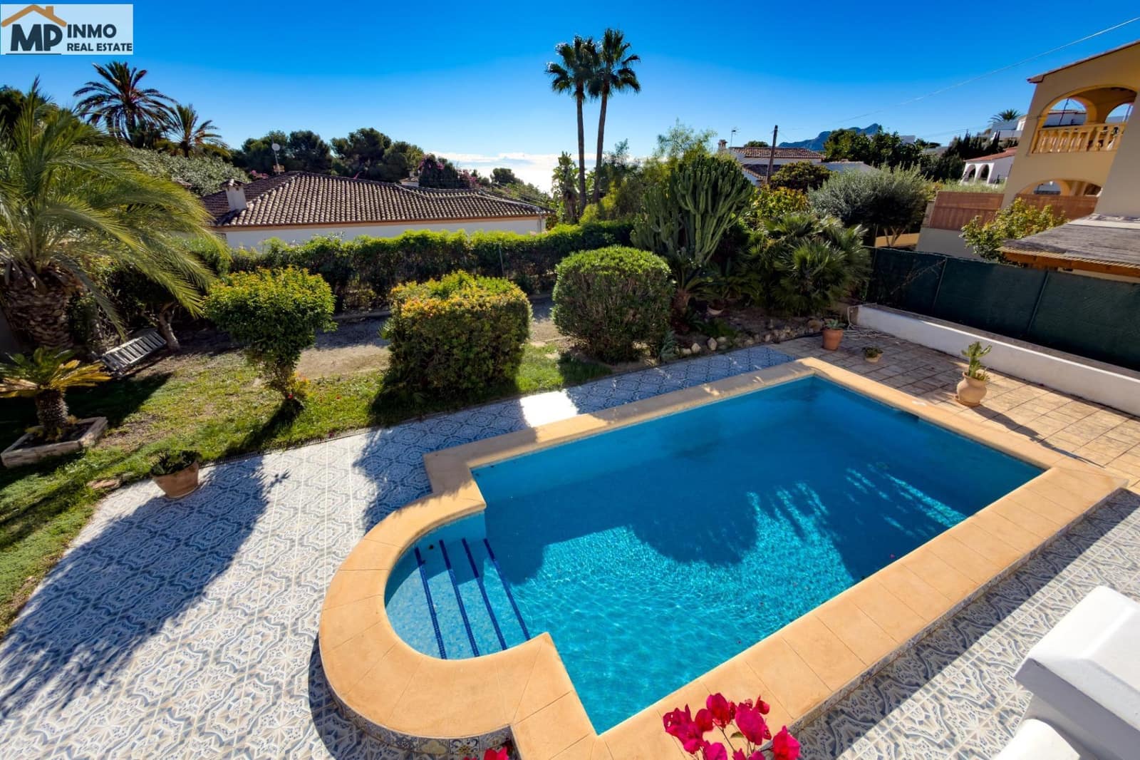 4 soveværelse Villa til salg i Benissa med swimmingpool - € 650.000 (Ref: 9562075)