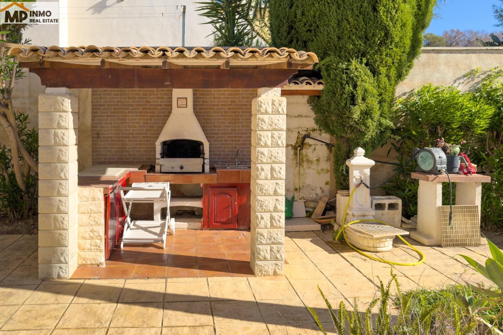 4 soveværelse Villa til salg i Benissa med swimmingpool - € 650.000 (Ref: 9562075)