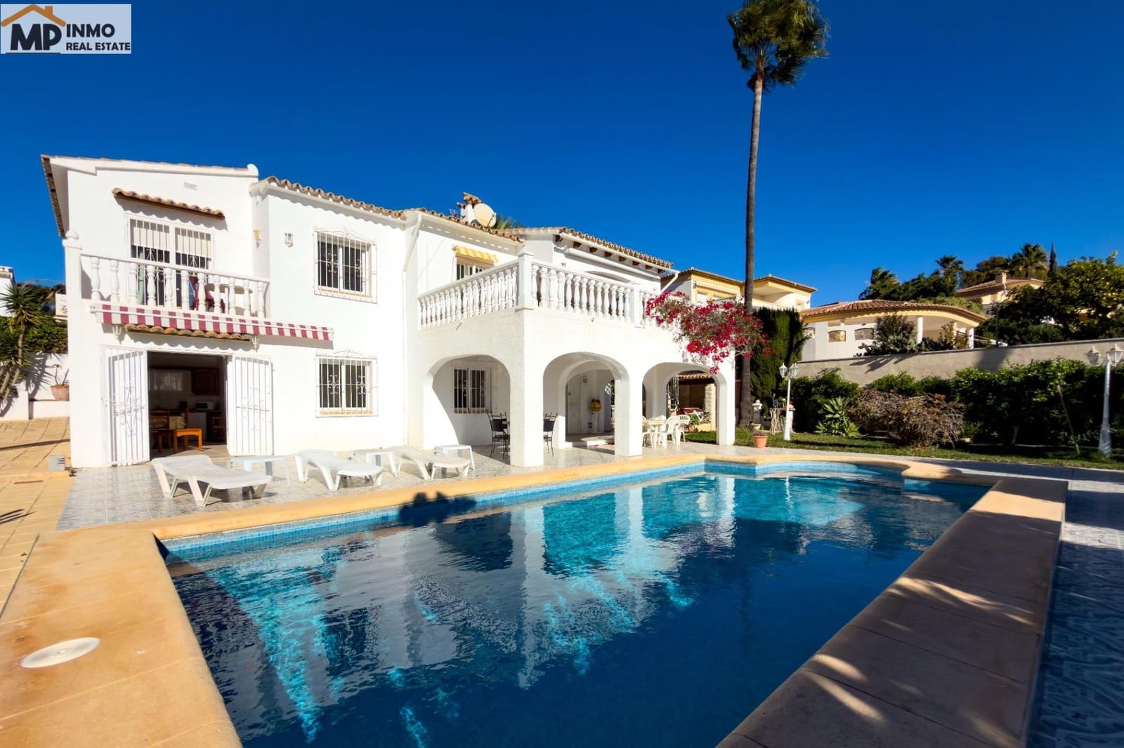 4 soveværelse Villa til salg i Benissa med swimmingpool - € 650.000 (Ref: 9562075)