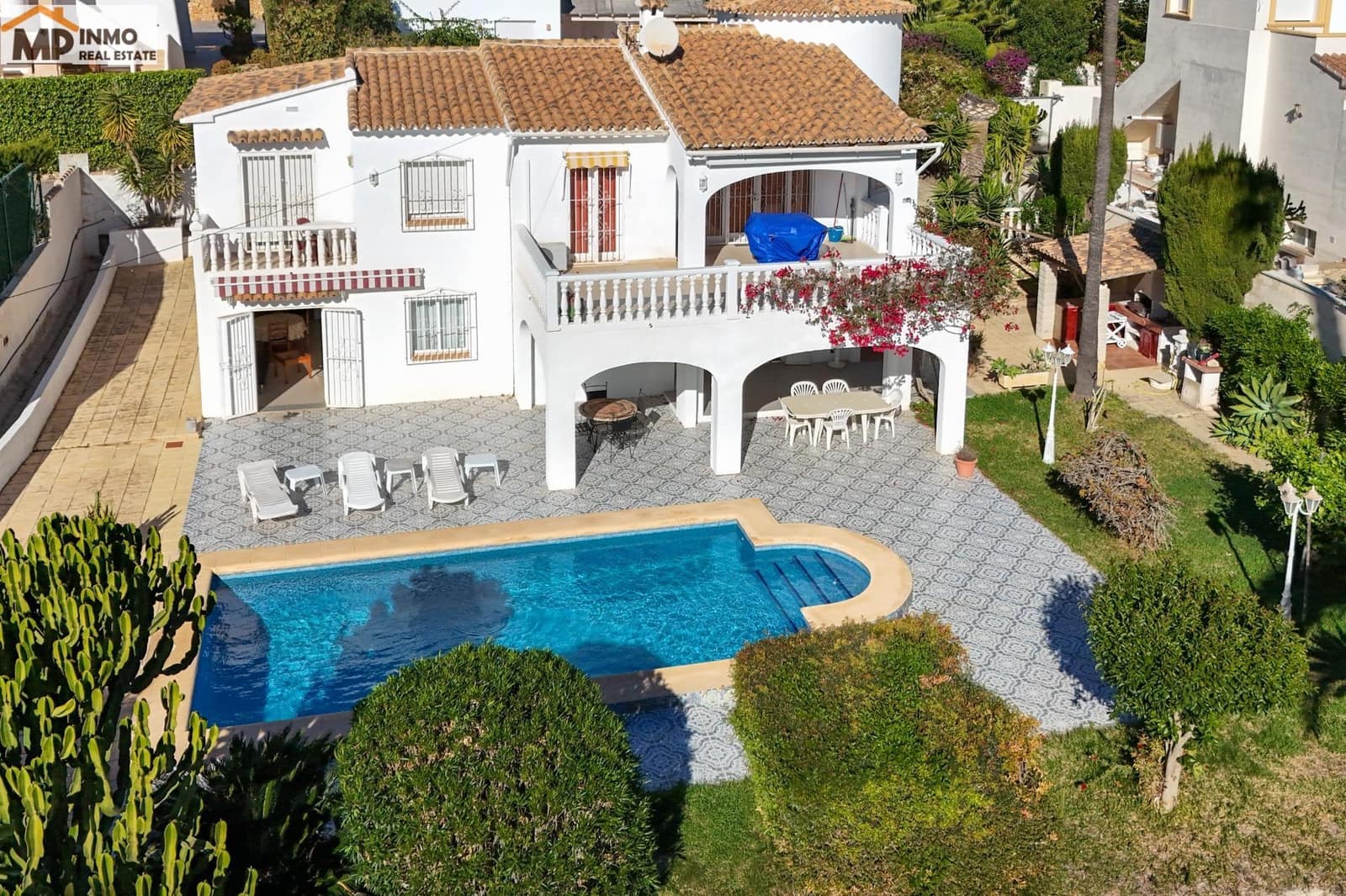 4 soveværelse Villa til salg i Benissa med swimmingpool - € 650.000 (Ref: 9562075)