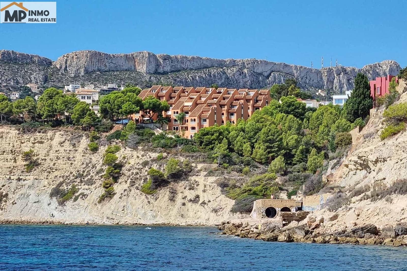 3 makuuhuone Bungalow myytävänä paikassa Calpe / Calp mukana uima-altaan - 499 000 € (Ref: 9630313)