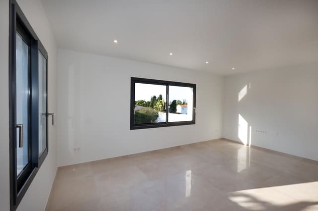 4 slaapkamer Villa te koop in Calpe / Calp - € 840.000 (Ref: 9630319)