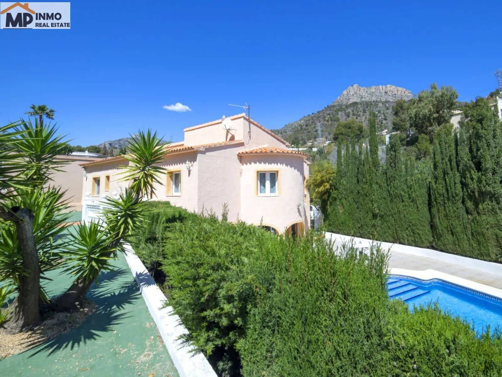 6 quarto Moradia para venda em Calpe / Calp com piscina - 520 000 € (Ref: 9630321)