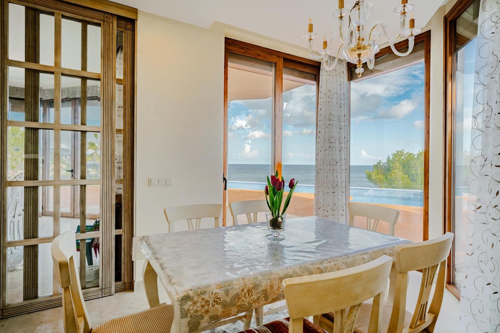 Chalet de 6 habitaciones en Calpe / Calp en venta con piscina garaje - 4.200.000 € (Ref: 9630324)