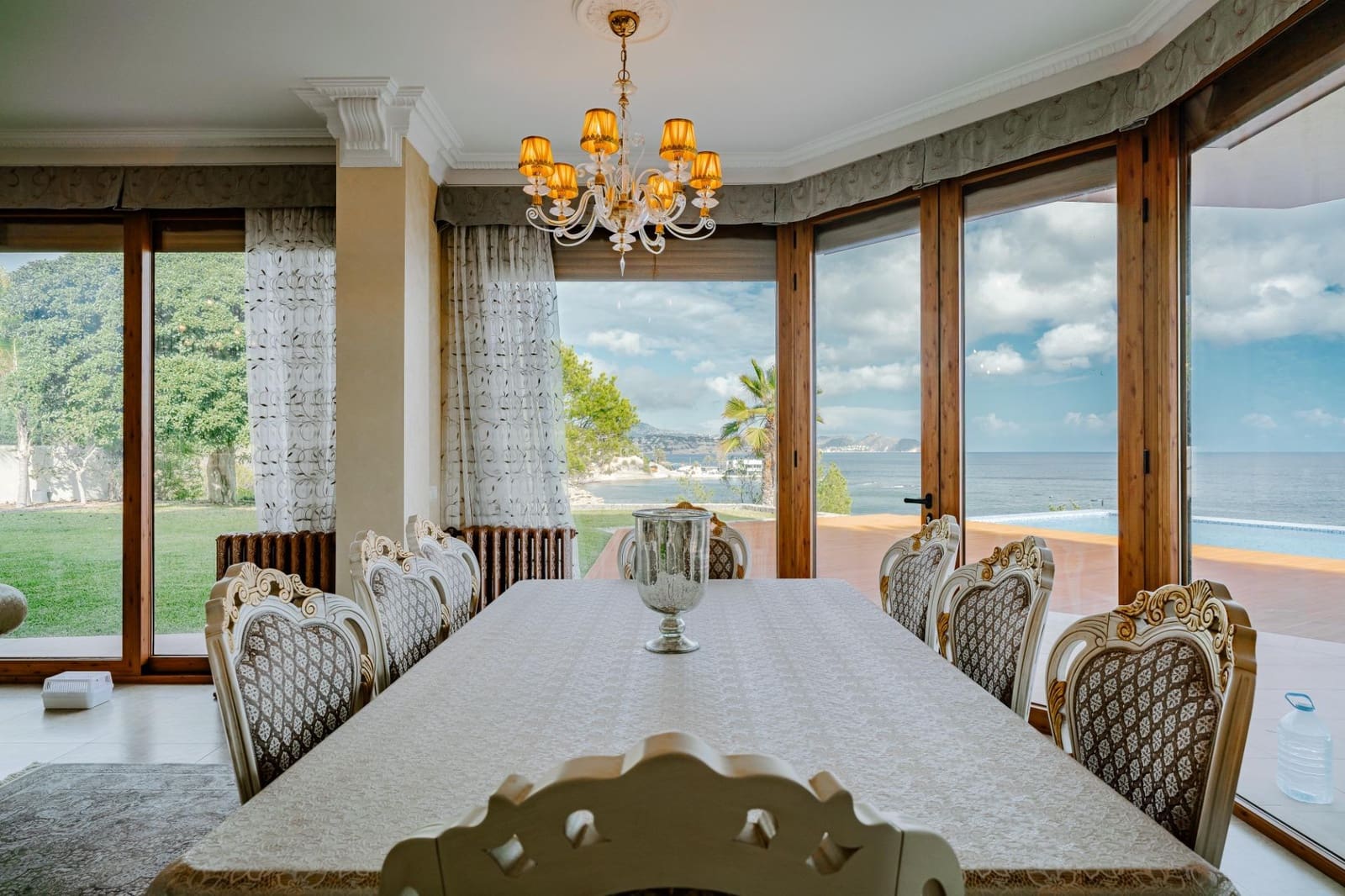 Chalet de 6 habitaciones en Calpe / Calp en venta con piscina garaje - 4.200.000 € (Ref: 9630324)