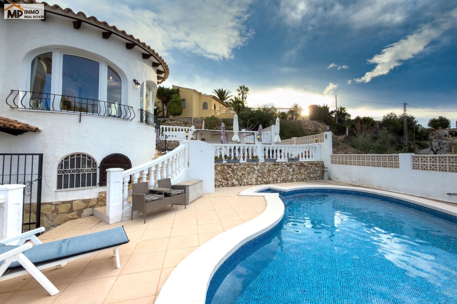 Chalet de 4 habitaciones en Calpe / Calp en venta con piscina garaje - 525.000 € (Ref: 9630325)