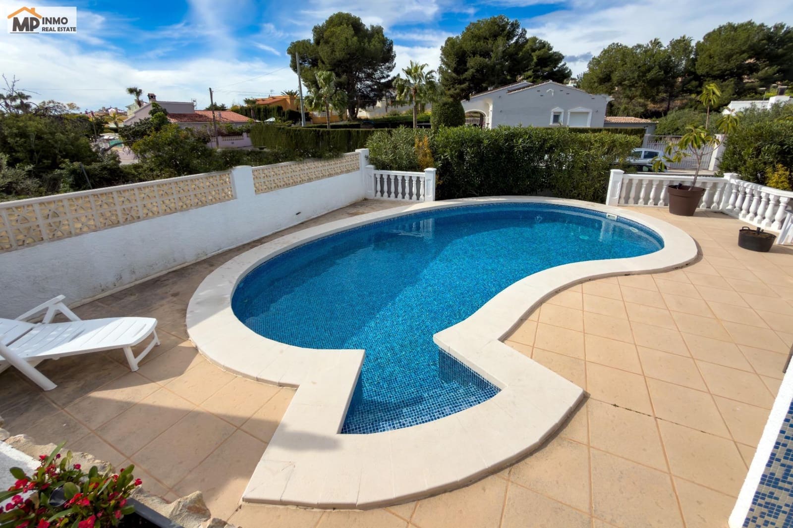 Chalet de 4 habitaciones en Calpe / Calp en venta con piscina garaje - 525.000 € (Ref: 9630325)