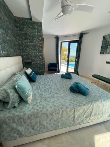 5 soveværelse Villa til salg i Canuta, Calpe / Calp med swimmingpool garage - € 1.250.000 (Ref: 9652229)