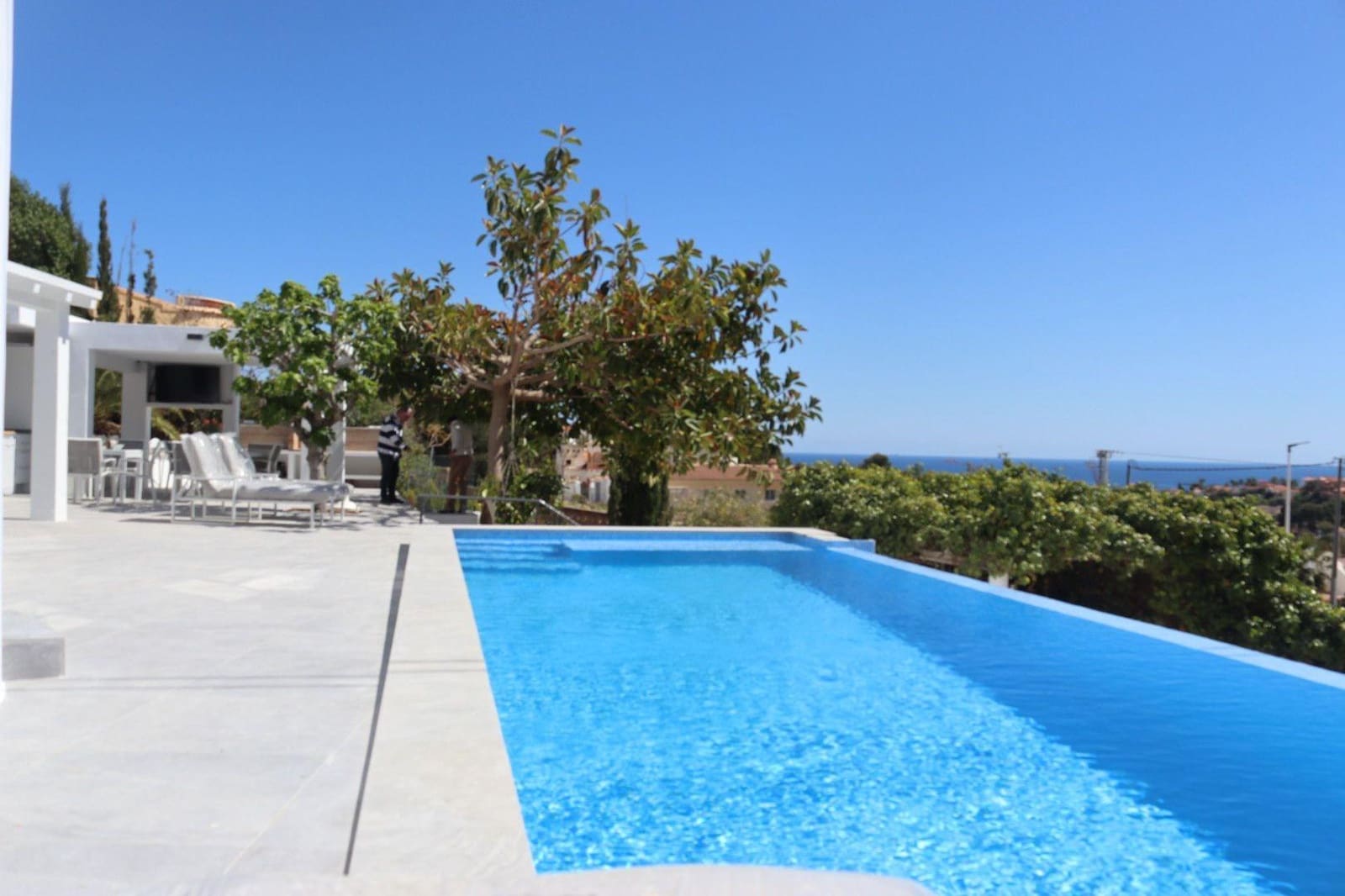 5 bedroom Villa for sale in Calpe / Calp with pool garage - € 1,250,000 (Ref: 9652229)