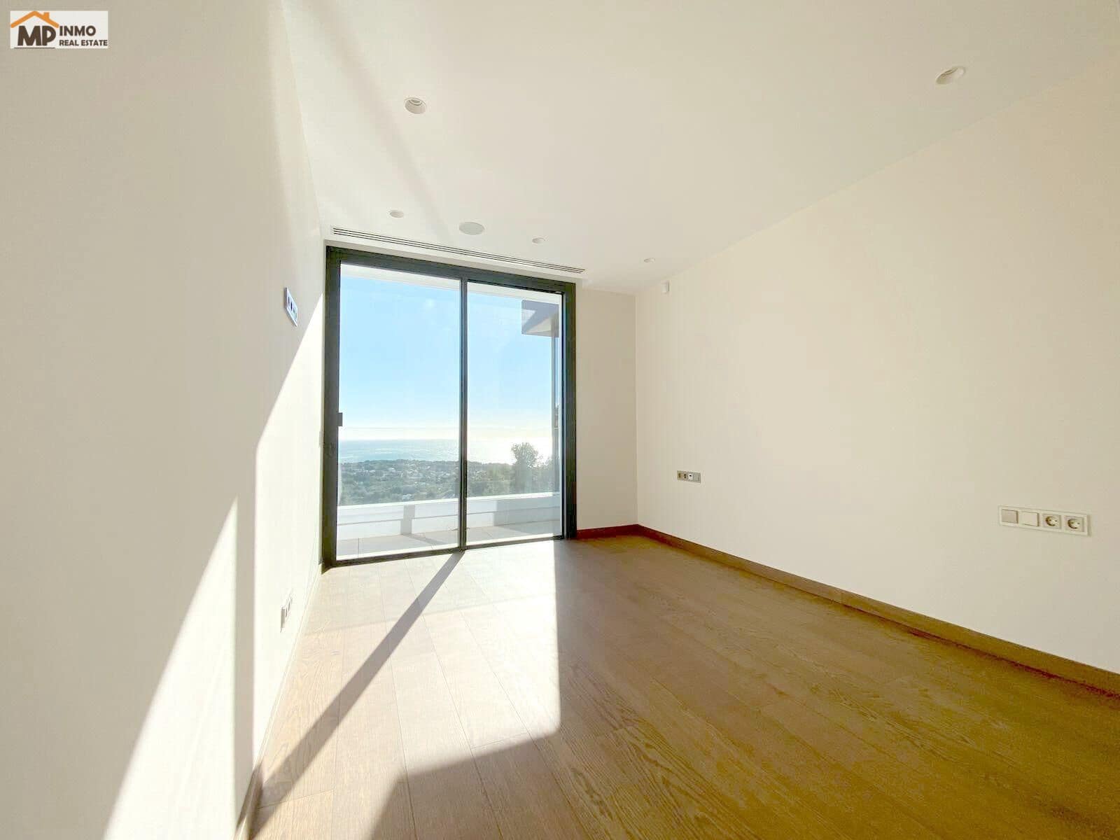 Chalet de 6 habitaciones en Benissa en venta con piscina - 4.000.000 € (Ref: 9686779)