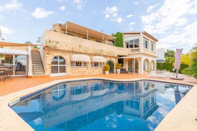4 soveværelse Villa til salg i Moraira, Teulada-Moraira med swimmingpool garage - € 1.925.000 (Ref: 9726852)