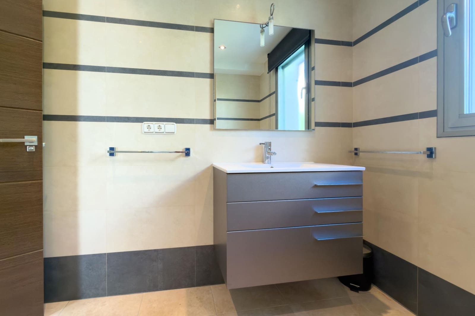 3 bedroom Villa for sale in Calpe / Calp with pool garage - € 1,390,000 (Ref: 9770829)