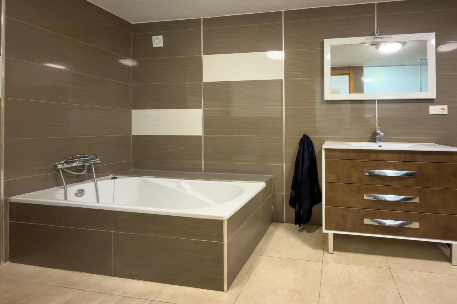 3 bedroom Villa for sale in Calpe / Calp with pool garage - € 1,390,000 (Ref: 9770829)