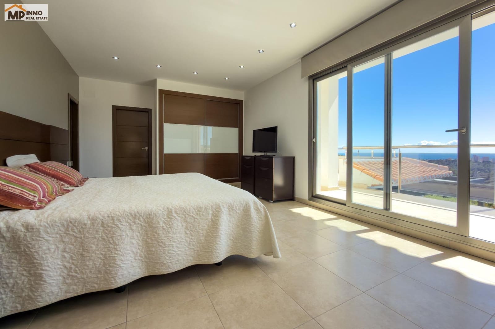 3 sovrum Villa till salu i Calpe / Calp med pool garage - 1 450 000 € (Ref: 9770829)