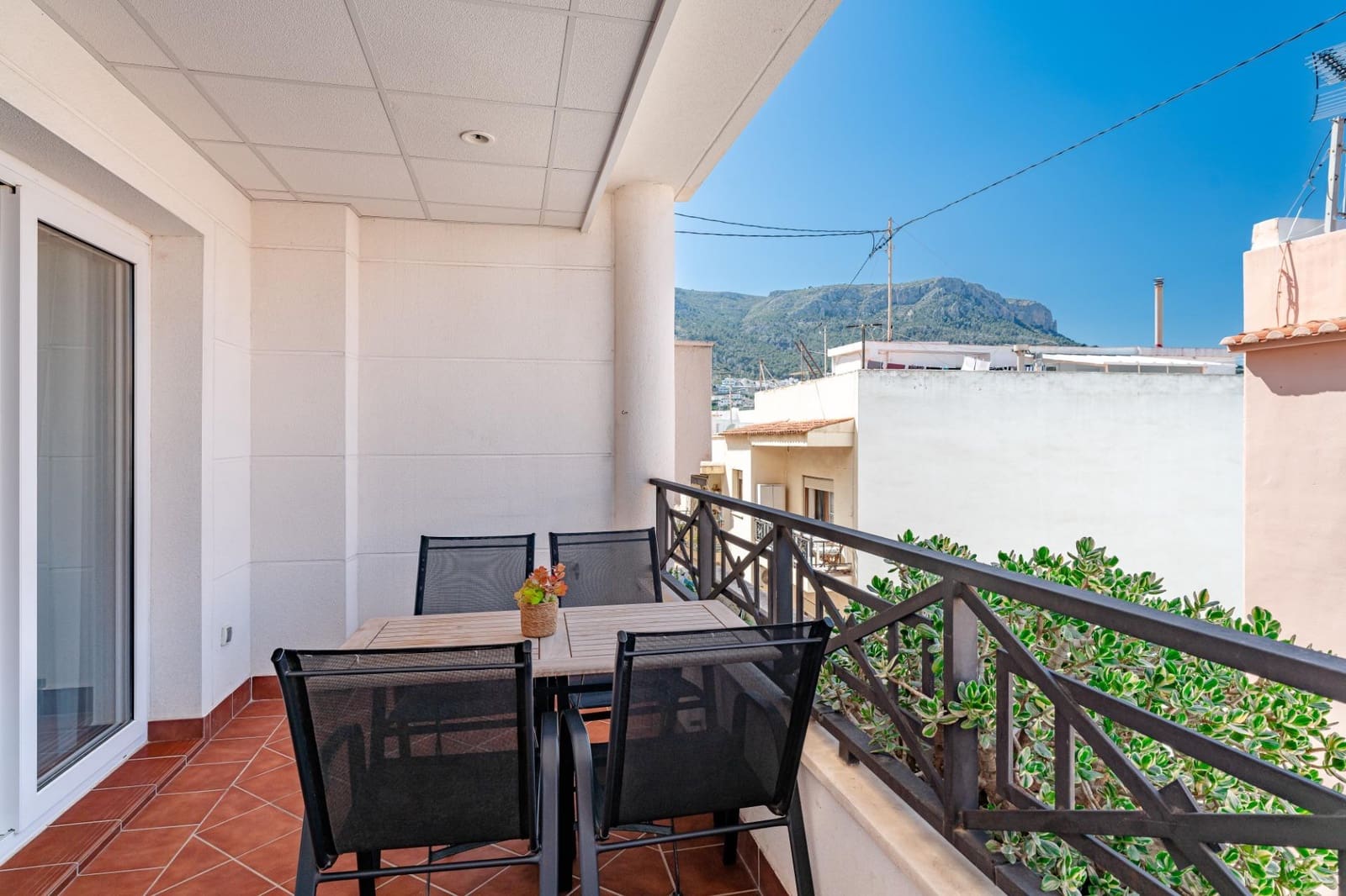 2 Zimmer Apartment zu verkaufen in Calpe / Calp mit Pool Garage - 290.000 € (Ref: 9816047)
