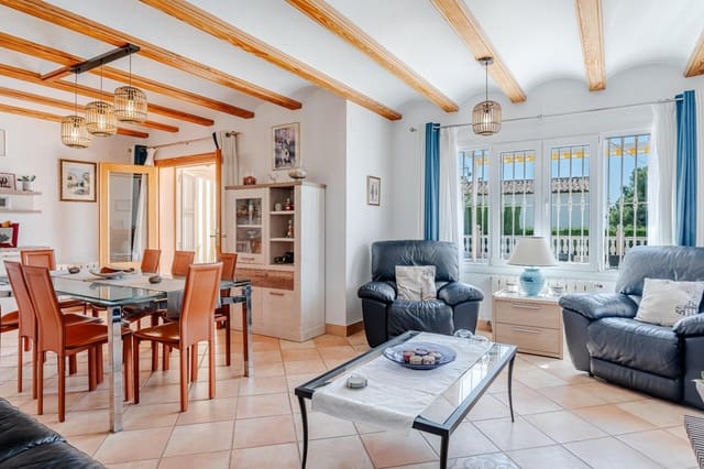 3 soveværelse Villa til salg i Calpe / Calp med swimmingpool garage - € 670.000 (Ref: 9829375)