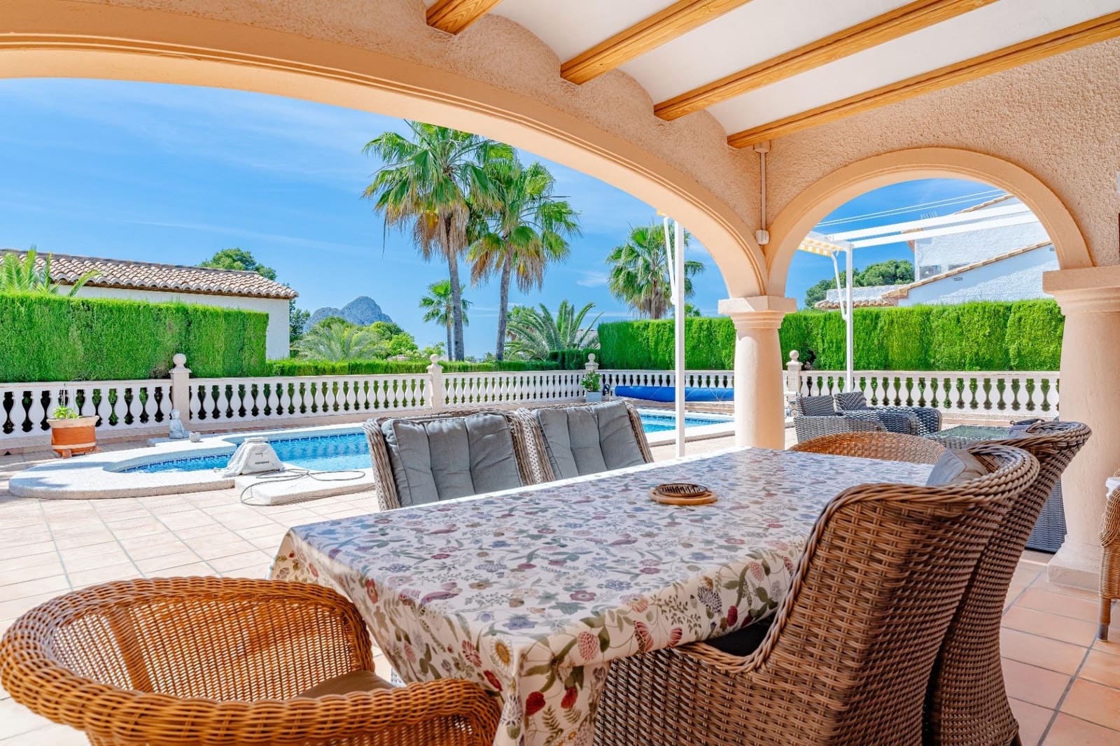 3 soveværelse Villa til salg i Calpe / Calp med swimmingpool garage - € 670.000 (Ref: 9829375)