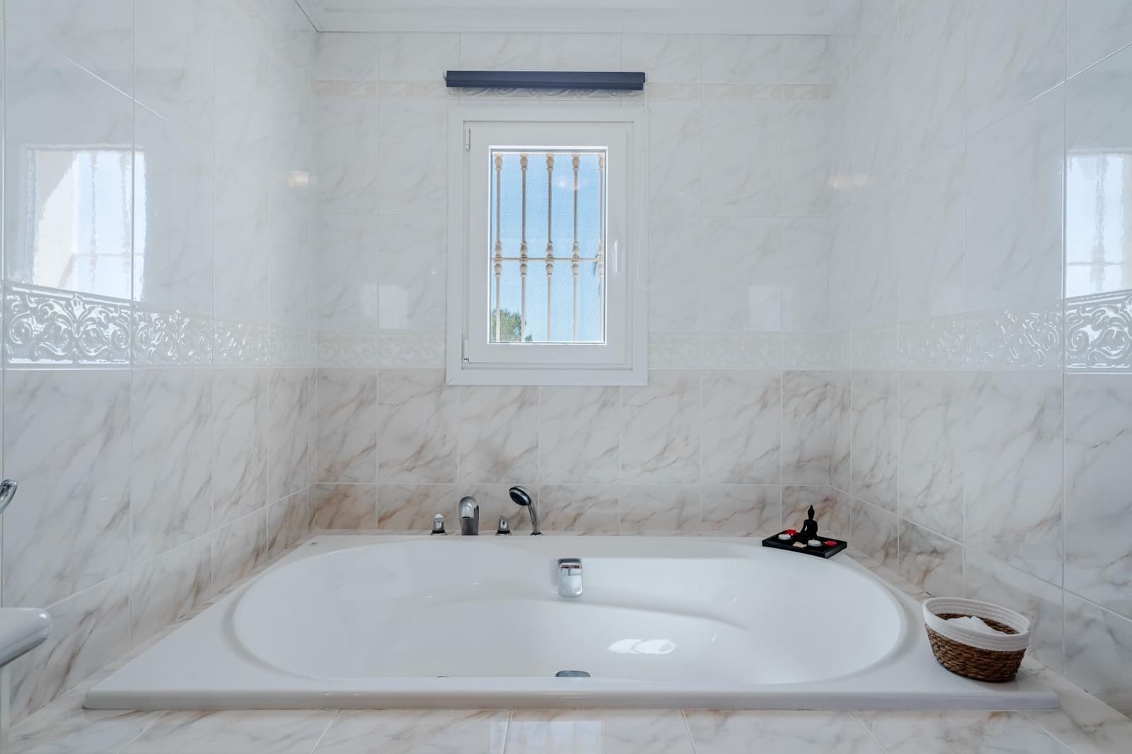 3 soveværelse Villa til salg i Calpe / Calp med swimmingpool garage - € 670.000 (Ref: 9829375)