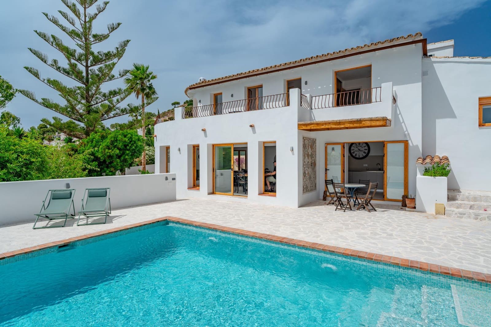 4 bedroom Villa for sale in Calpe / Calp with pool garage - € 925,000 (Ref: 9936565)