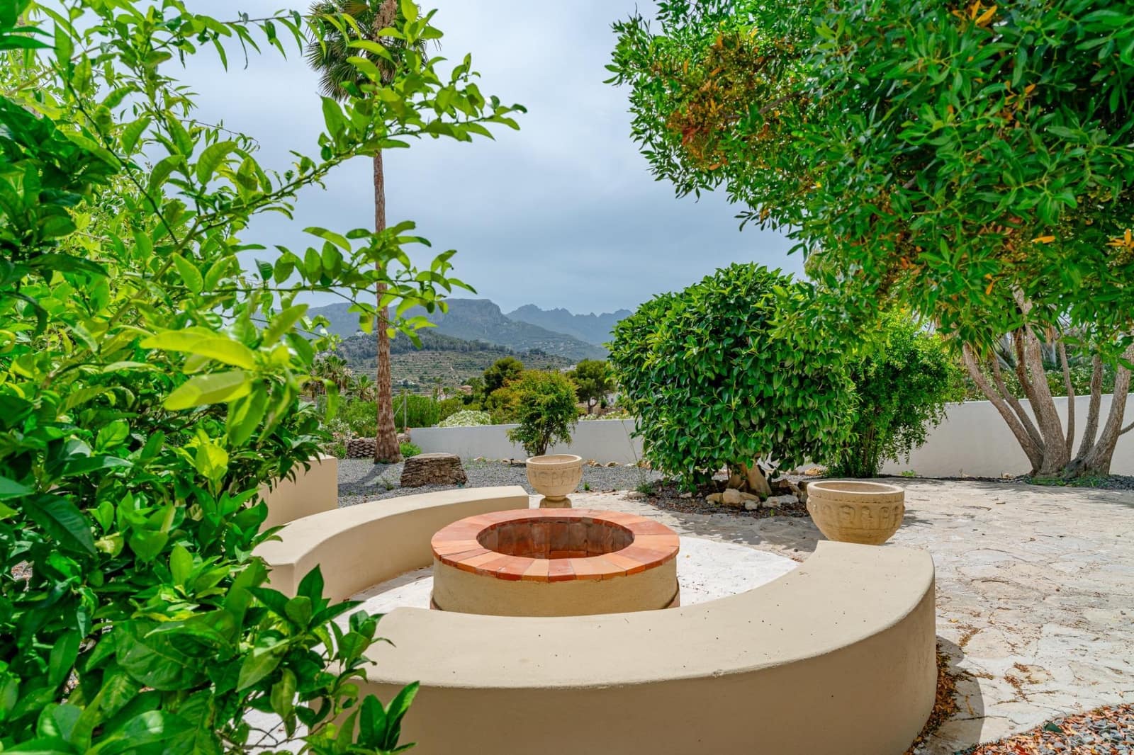 4 bedroom Villa for sale in Calpe / Calp with pool garage - € 925,000 (Ref: 9936565)