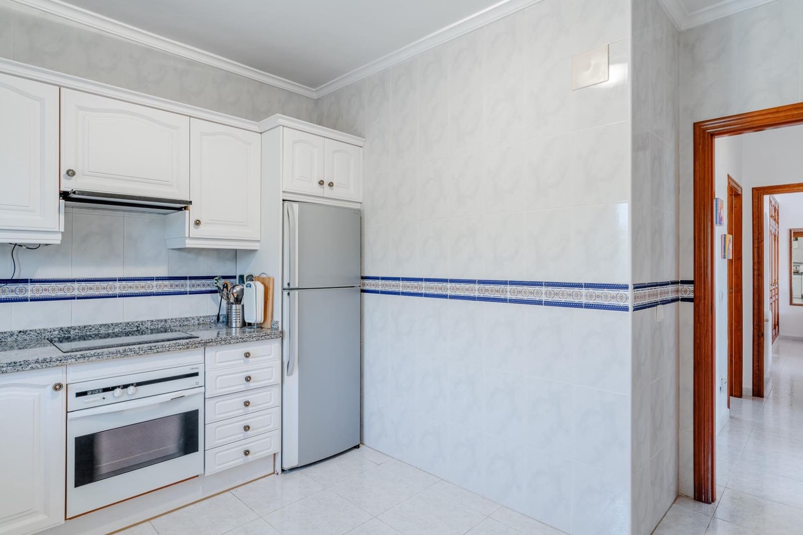 4 Zimmer Villa zu verkaufen in Calpe / Calp mit Pool Garage - 690.000 € (Ref: 9940348)