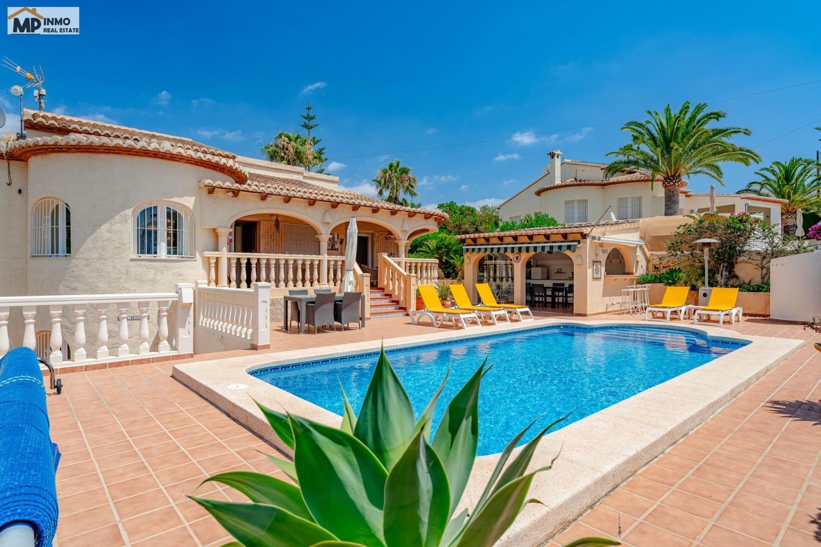 4 makuuhuone Huvila myytävänä paikassa Calpe / Calp mukana uima-altaan 
autotalli - 690 000 € (Ref: 9940348)