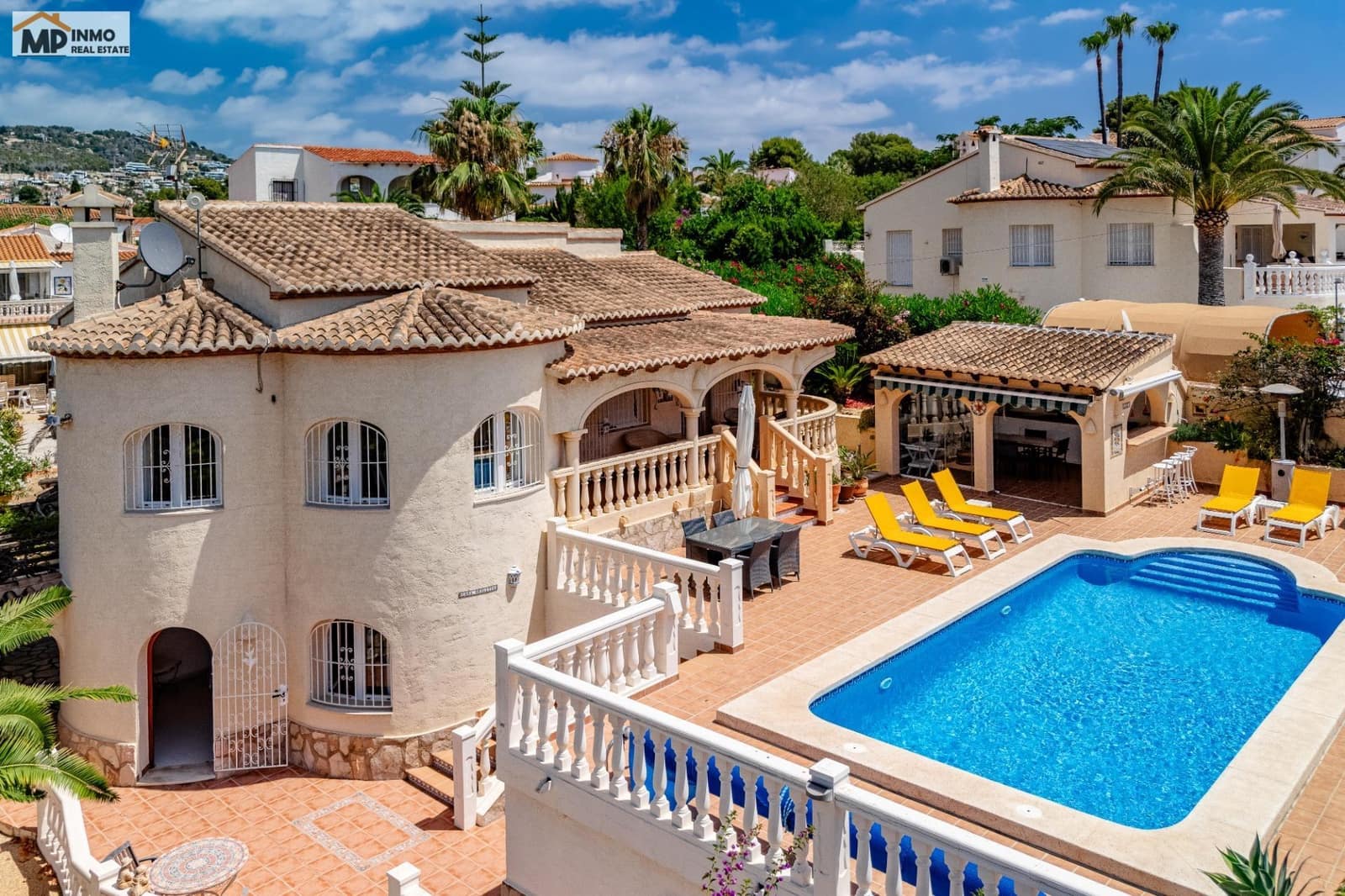 4 makuuhuone Huvila myytävänä paikassa Calpe / Calp mukana uima-altaan 
autotalli - 690 000 € (Ref: 9940348)