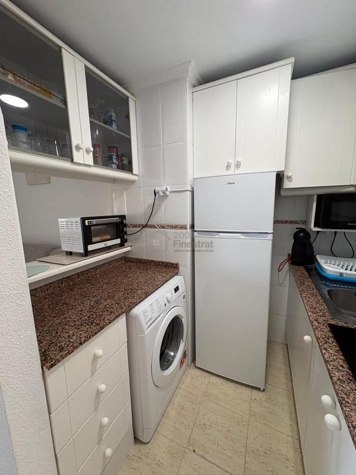 2 quarto Apartamento para arrendar em Benidorm com garagem - 900 € (Ref: 10014872)