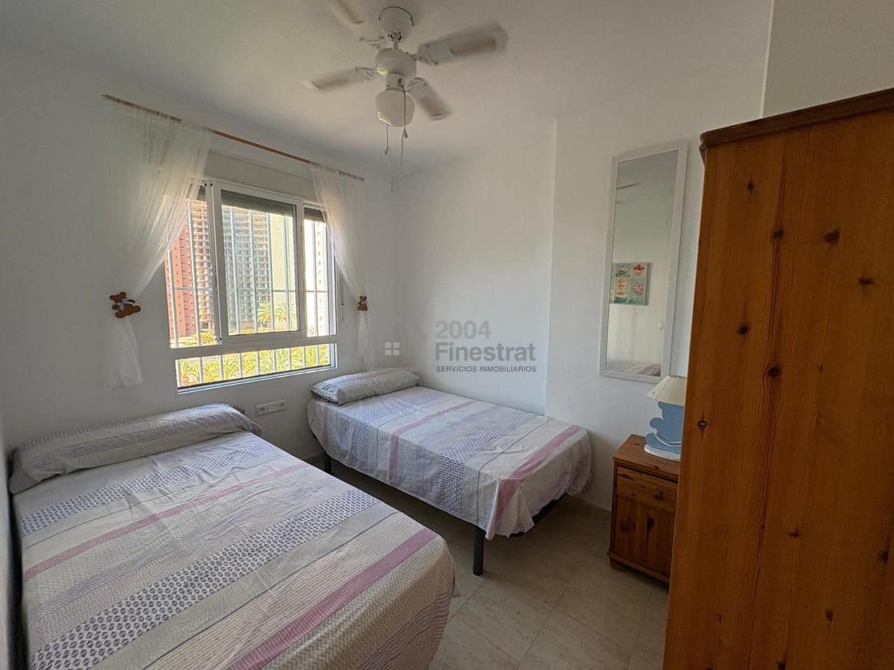 2 quarto Apartamento para arrendar em Benidorm com garagem - 900 € (Ref: 10014872)