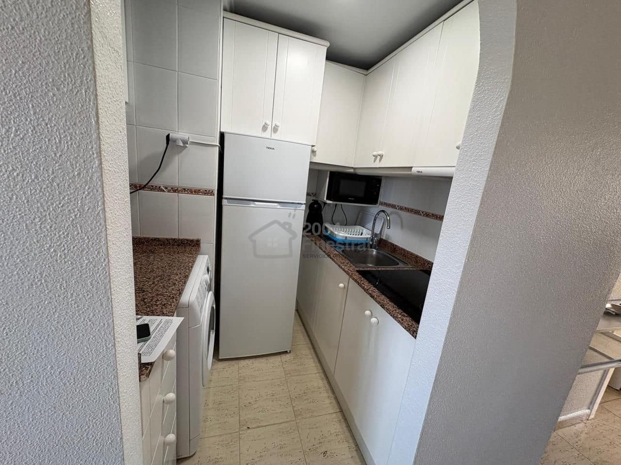 2 quarto Apartamento para arrendar em Benidorm com garagem - 900 € (Ref: 10014872)