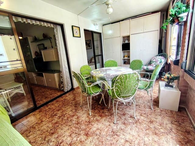 1 slaapkamer Flat te koop in Benidorm met zwembad - € 193.000 (Ref: 10031194)