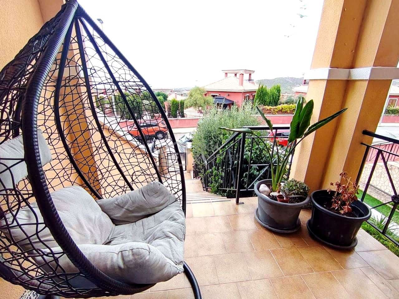 Chalet de 3 habitaciones en Finestrat en venta con piscina - 300.000 € (Ref: 10043724)