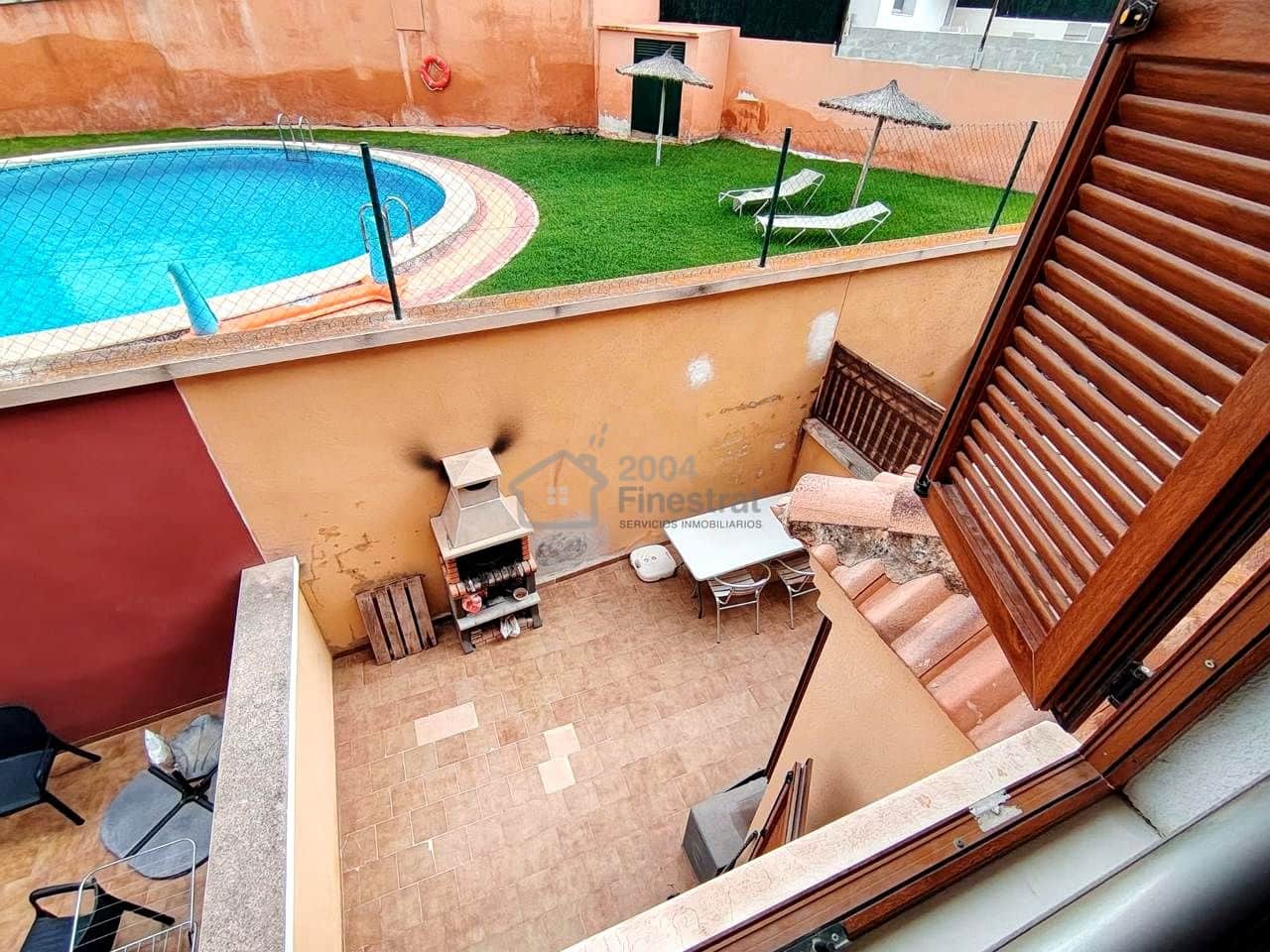 Chalet de 3 habitaciones en Finestrat en venta con piscina - 300.000 € (Ref: 10043724)