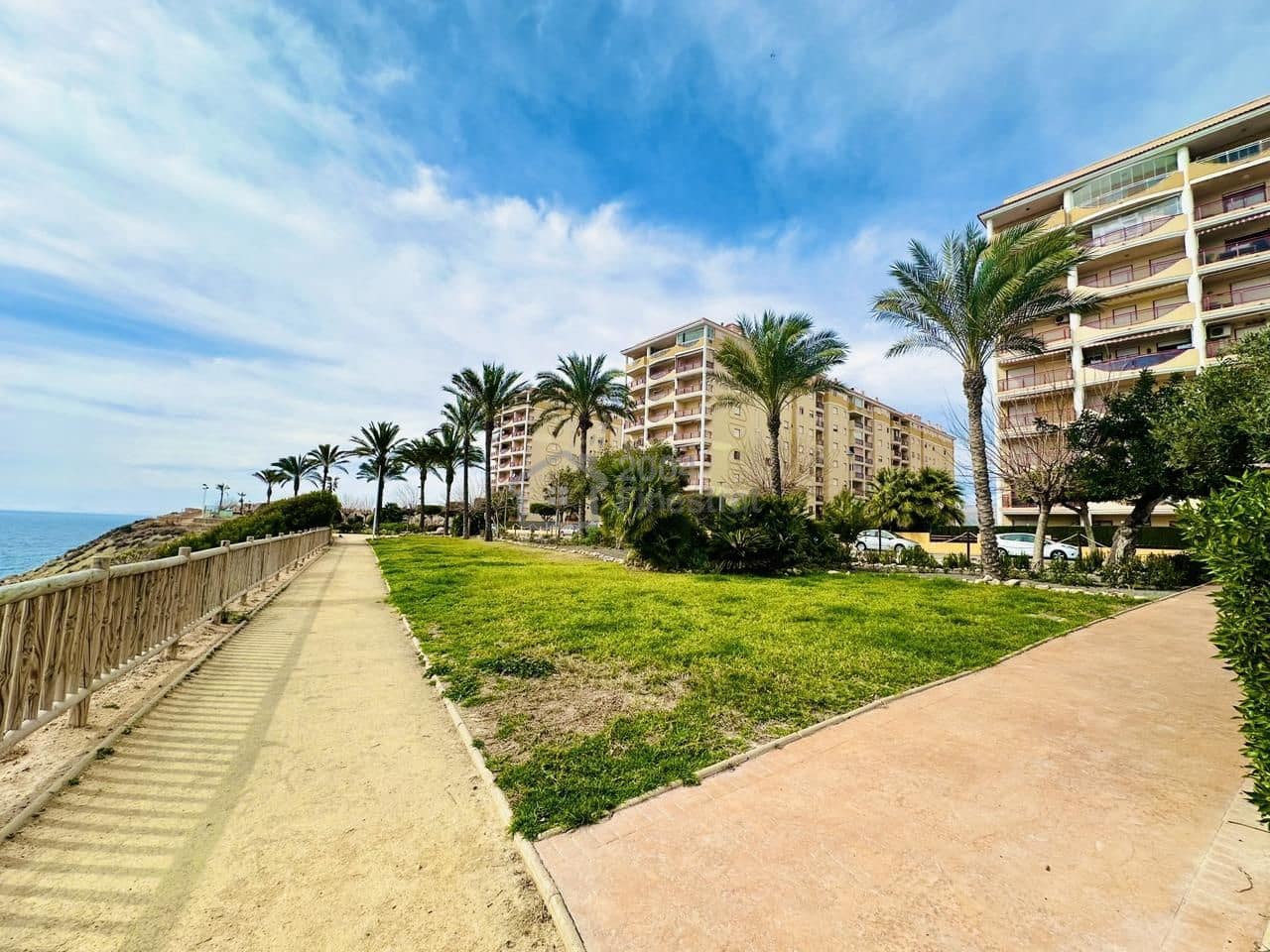 Piso de 1 habitación en La Villajoyosa / Vila Joiosa en alquiler - 850 € (Ref: 10054444)
