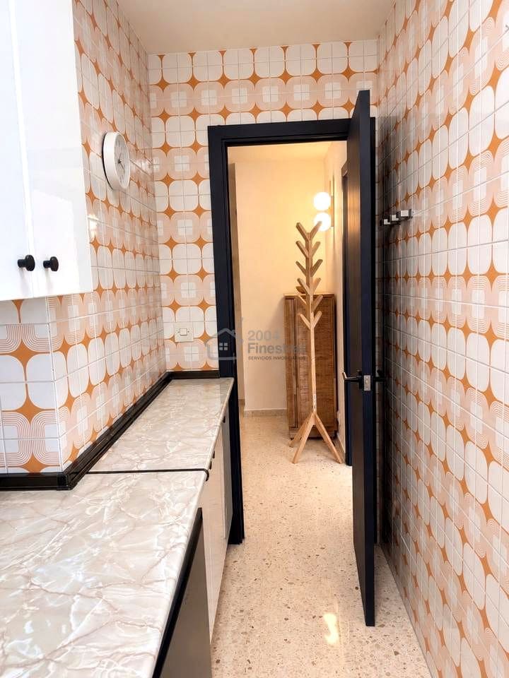 1 bedroom house of 60m² in Benidorm photo 14
