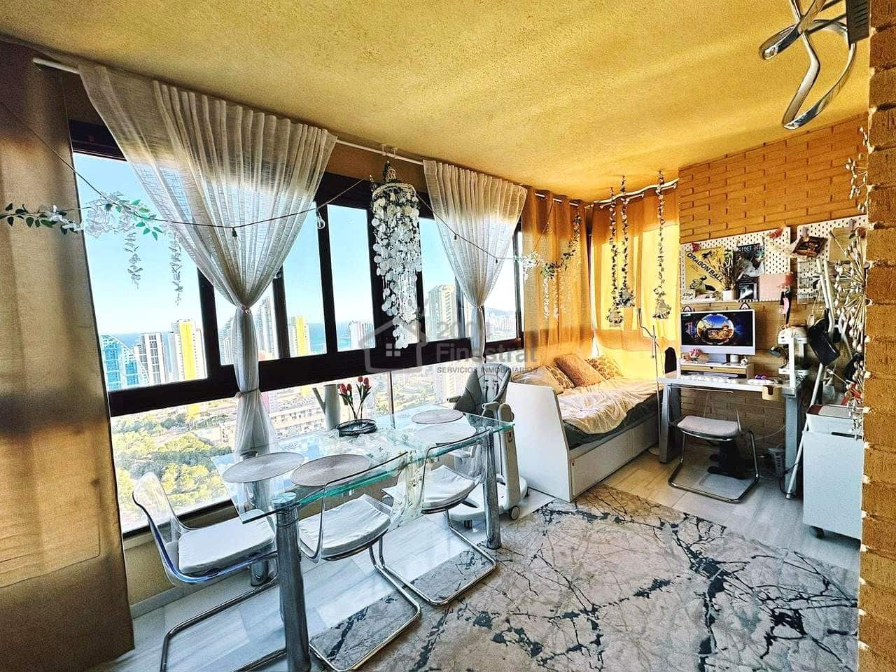 2 soveværelse Lejlighed til salg i Benidorm med swimmingpool garage - € 385.000 (Ref: 10088769)