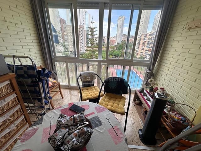Lejlighed til leje i Playa Poniente, Benidorm med garage - € 800 (Ref: 10135138)