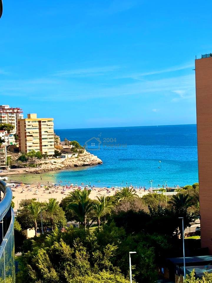 1 bedroom Flat for sale in Benidorm with pool - € 298,000 (Ref: 10184013)