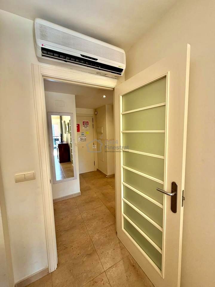 1 bedroom Flat for sale in Benidorm with pool - € 298,000 (Ref: 10184013)