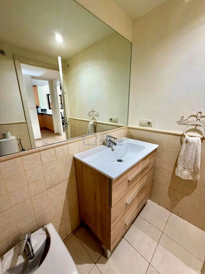1 bedroom Flat for sale in Benidorm with pool - € 298,000 (Ref: 10184013)