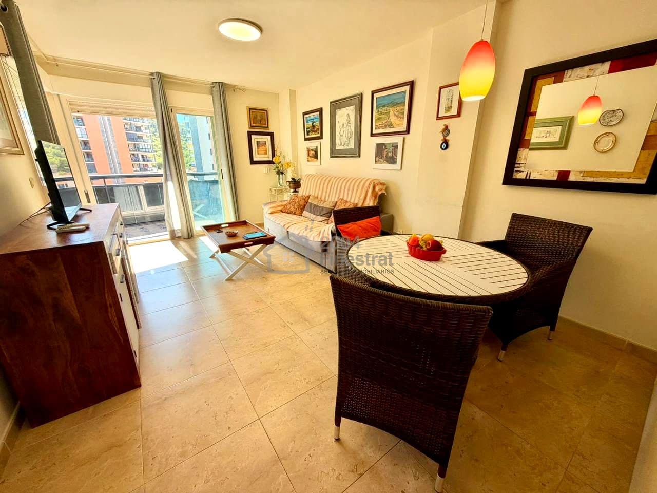 1 bedroom Flat for sale in Benidorm with pool - € 298,000 (Ref: 10184013)