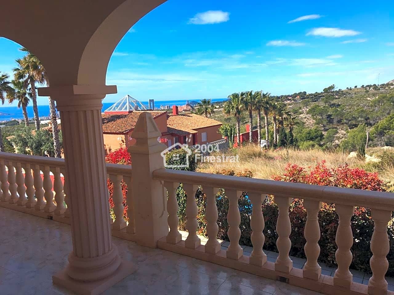 4 sypialnia Willa na sprzedaż w La Nucia z basenem garażem - 695 000 € (Ref: 4745781)