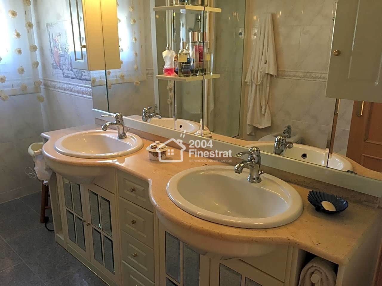 4 sypialnia Willa na sprzedaż w La Nucia z basenem garażem - 695 000 € (Ref: 4745781)