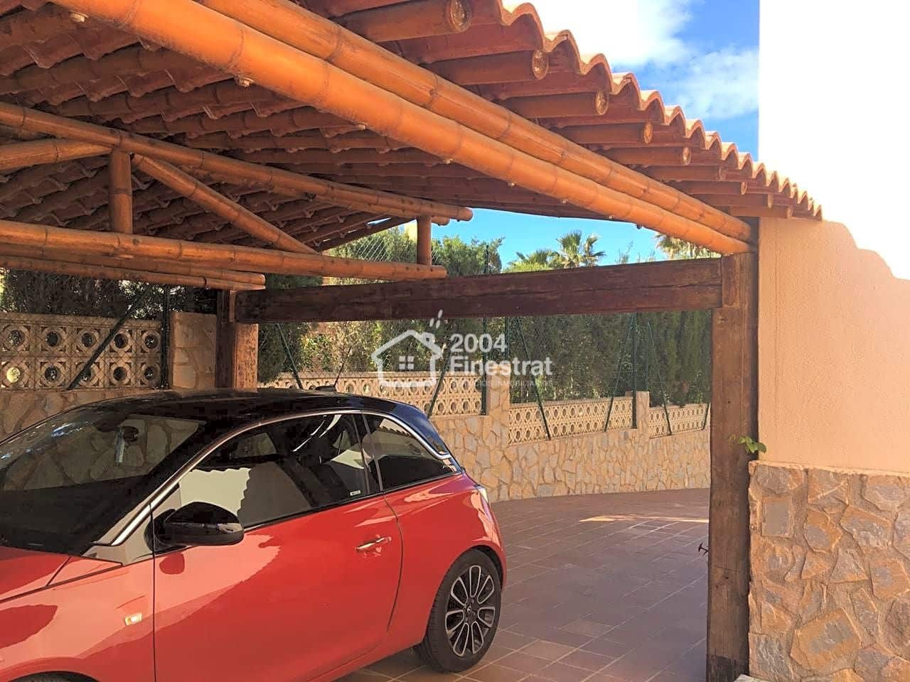 4 sypialnia Willa na sprzedaż w La Nucia z basenem garażem - 695 000 € (Ref: 4745781)